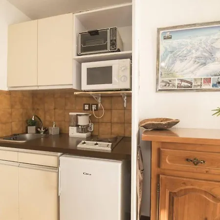 Cosy Proche Centre-ville, Telepherique Et Thermes, Expose Plein Sud Avec Parking Prive - Fr-1-296-261 Daire